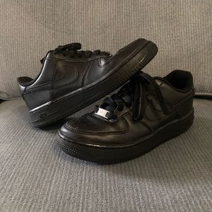 4Y Nike Air Force 1s